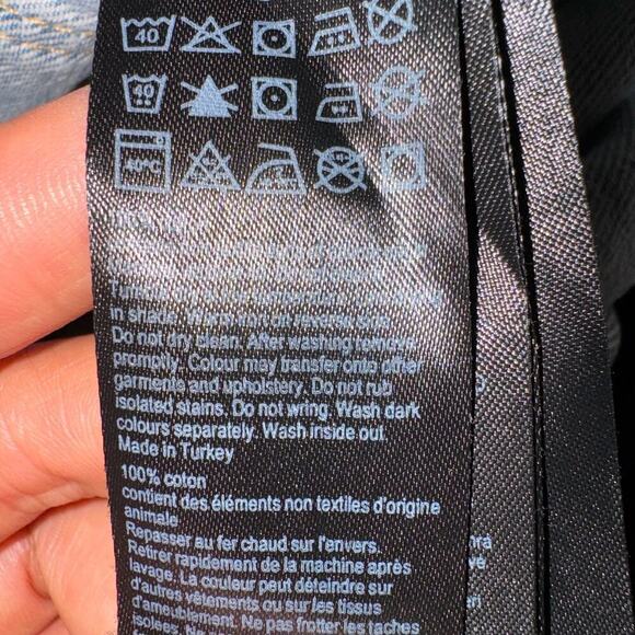 AllSaints Switch Distressed Mens Bermuda Jean Denim Shorts Blue Size 32 - Picture 7 of 9